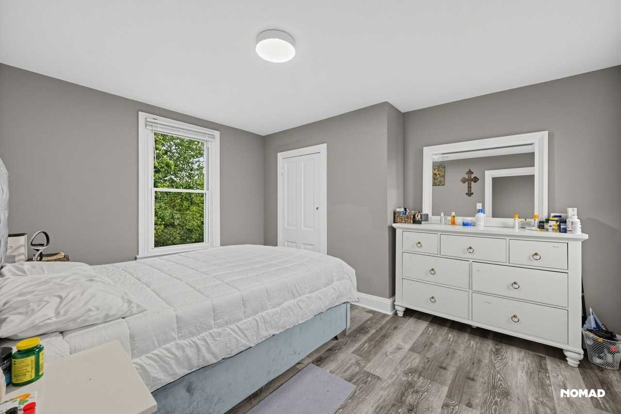 1627 W St Se - Photo 6 of 37