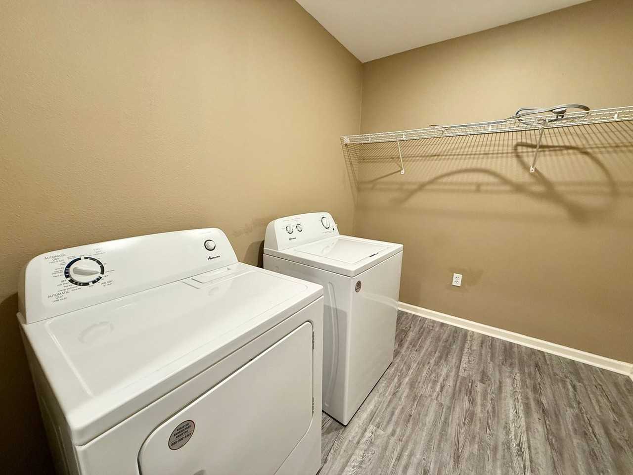 1319 E Dawson St - Photo 7 of 26