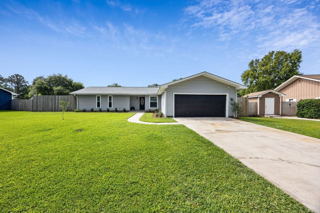 105 Wolf Bay Cir - Photo 2 of 33