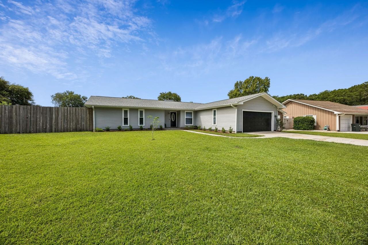 105 Wolf Bay Cir - Photo 3 of 33
