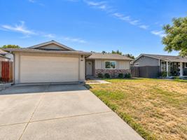 featured image of 32456 Darlene Way