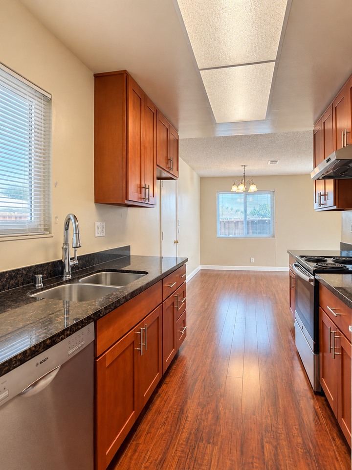 32456 Darlene Way - Photo 6 of 12