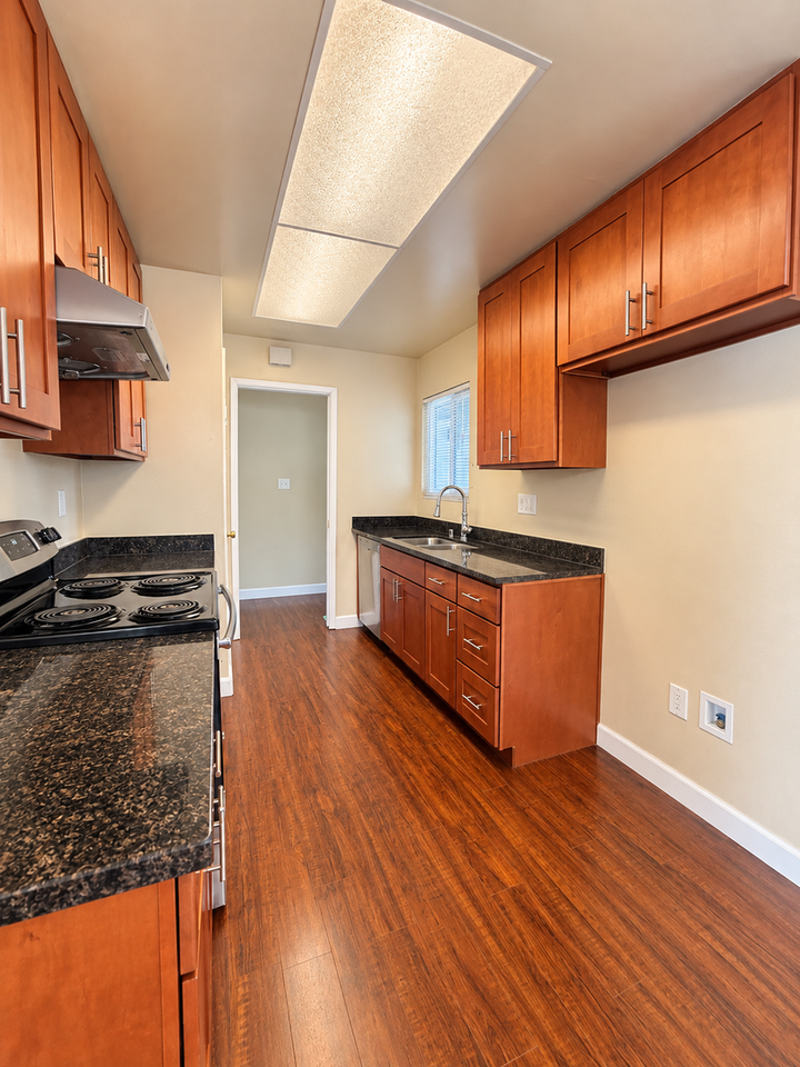 32456 Darlene Way - Photo 7 of 12