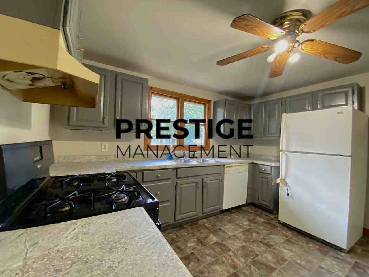 6110 Mulberry Ave - Photo 5 of 11