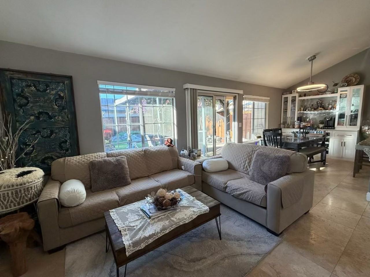 1825 Rhododendron Dr - Photo 3 of 17