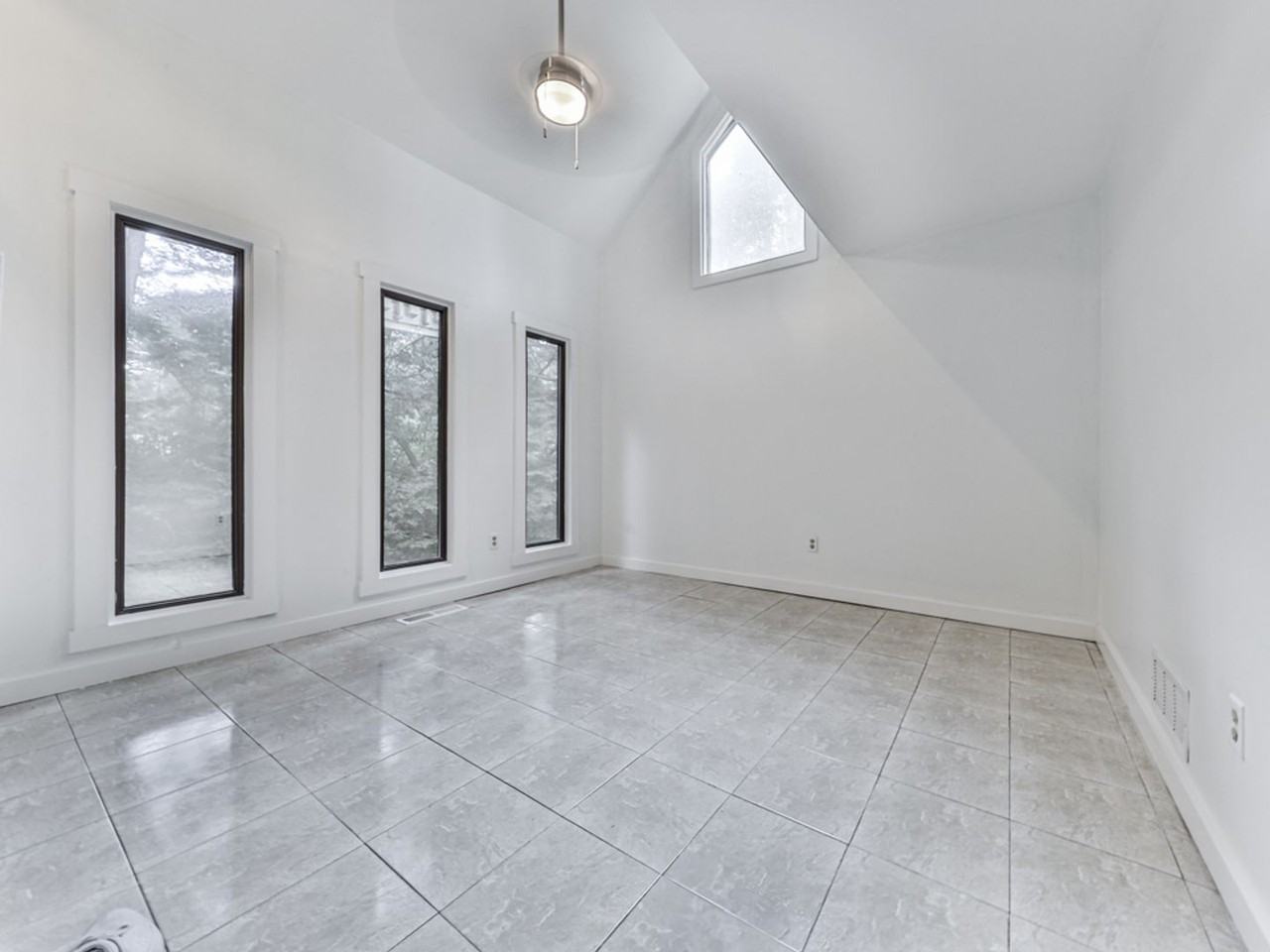 932 Blackwell Trl - Photo 4 of 27