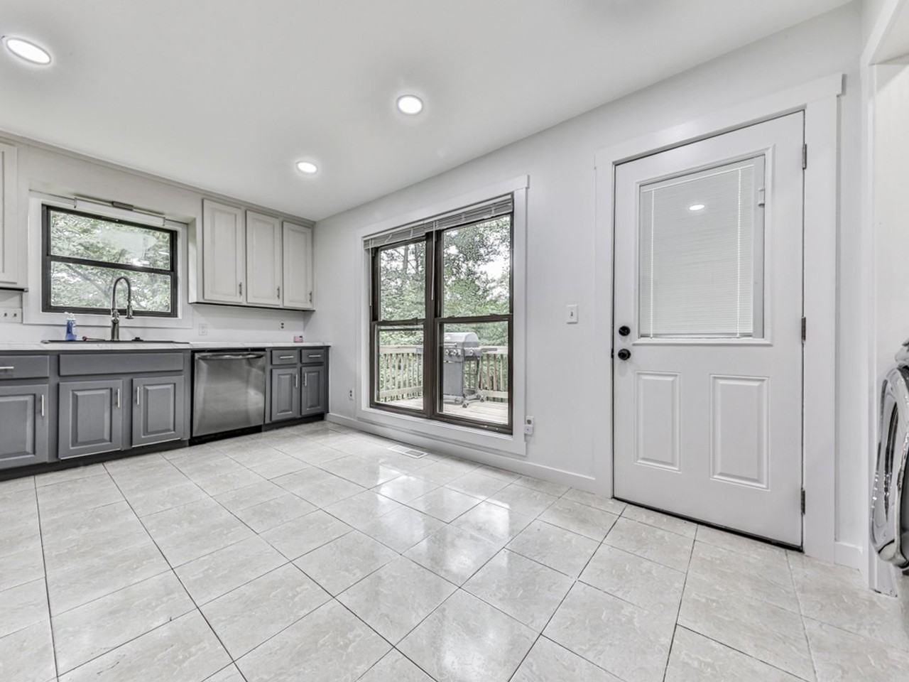 932 Blackwell Trl - Photo 5 of 27