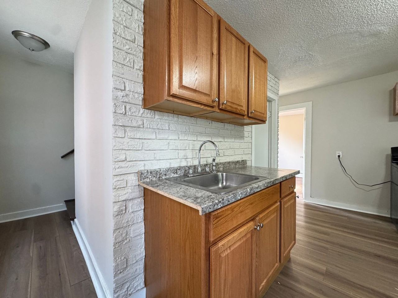 312 Davenport Ave - Photo 2 of 24
