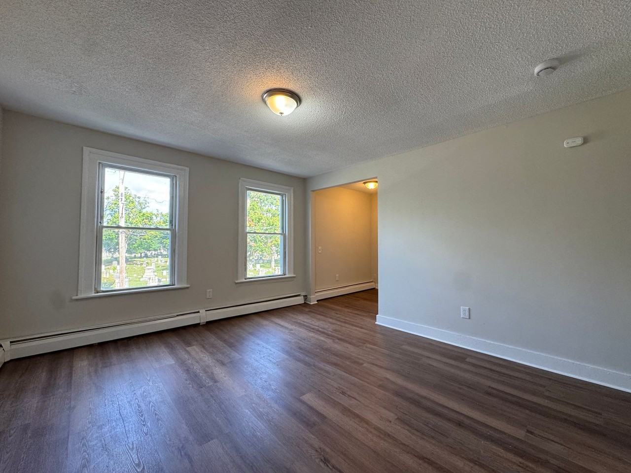 312 Davenport Ave - Photo 3 of 24
