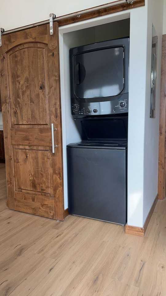 660 Ne Chapel St - Photo 5 of 10