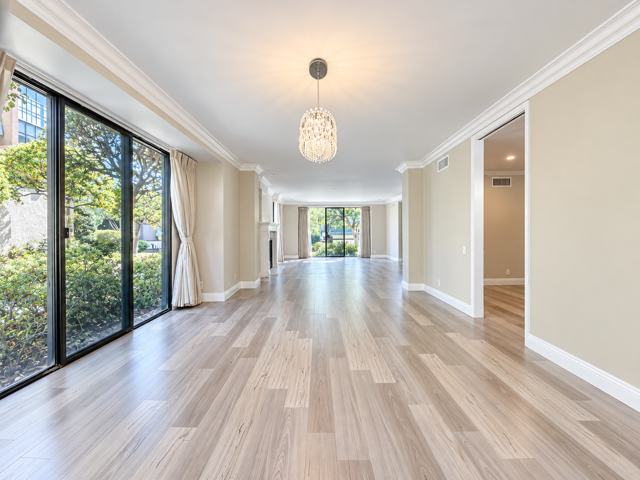 885 S Orange Grove Blvd #11 - Photo 6 of 29