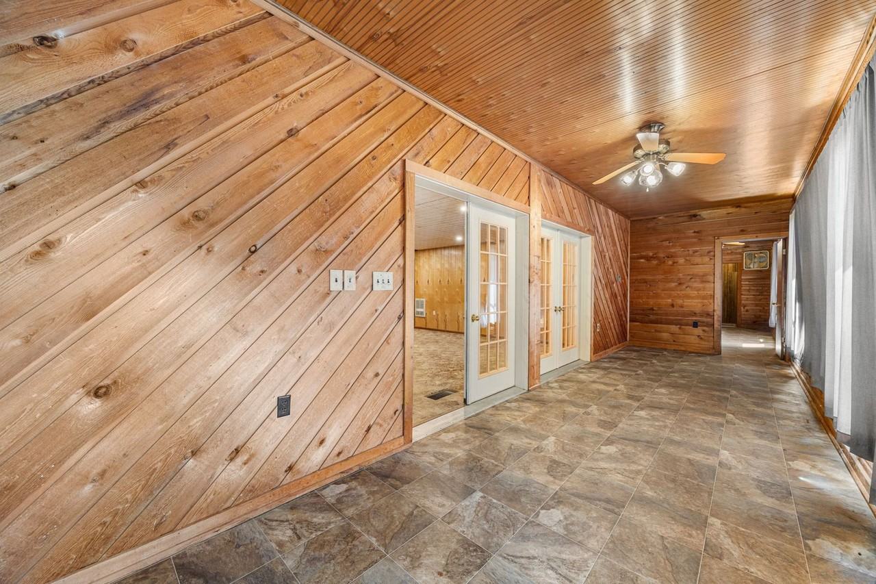 103 Pleasant View Dr - Photo 4 of 50