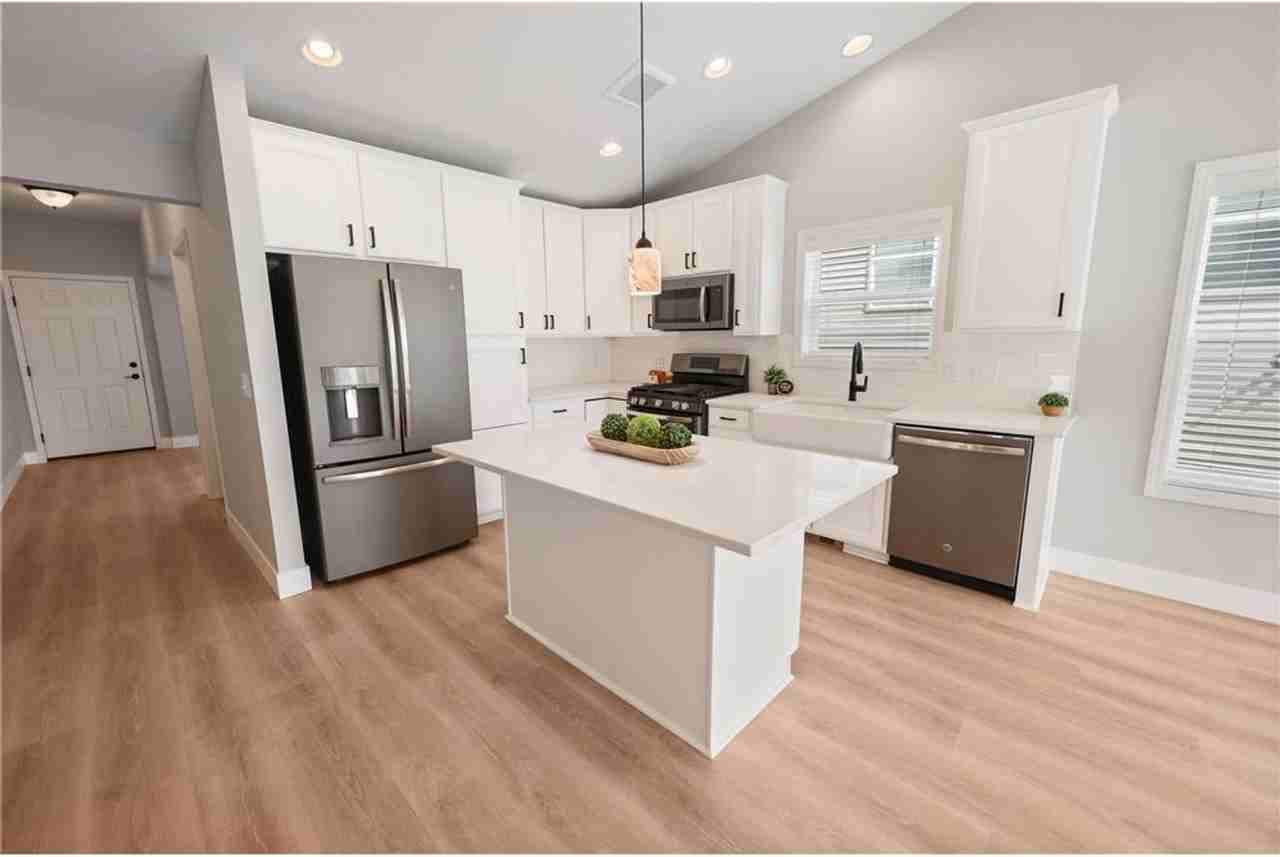 657 Copper Ct - Photo 2 of 18