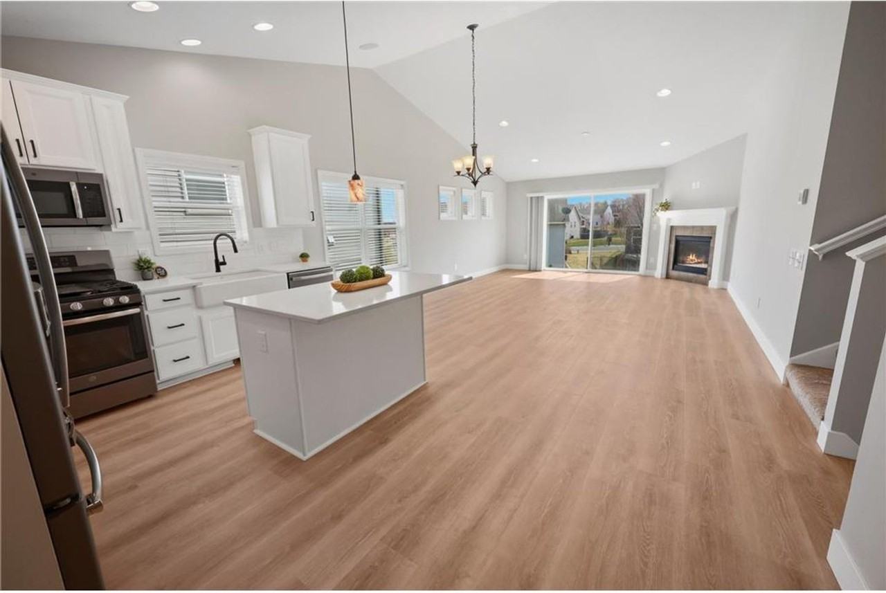 657 Copper Ct - Photo 3 of 18