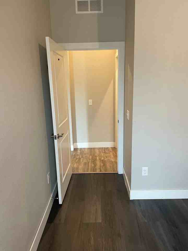 14351 E Tennessee Ave - Photo 7 of 23
