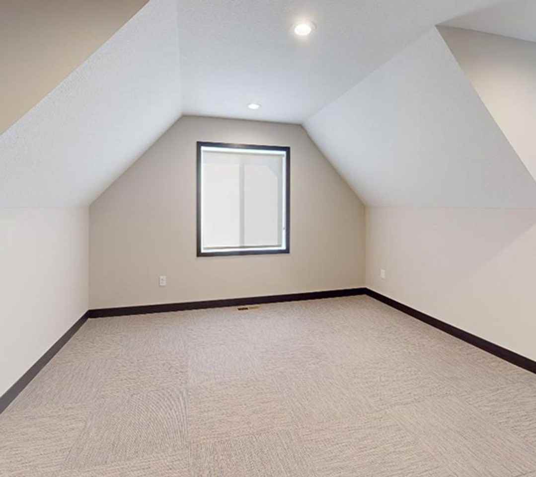 1320 7th St Se - Photo 5 of 5