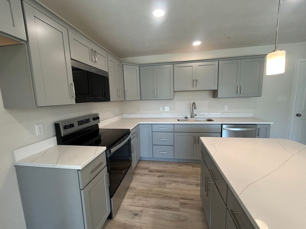 104 104 Dolomite Road - Photo 5 of 38