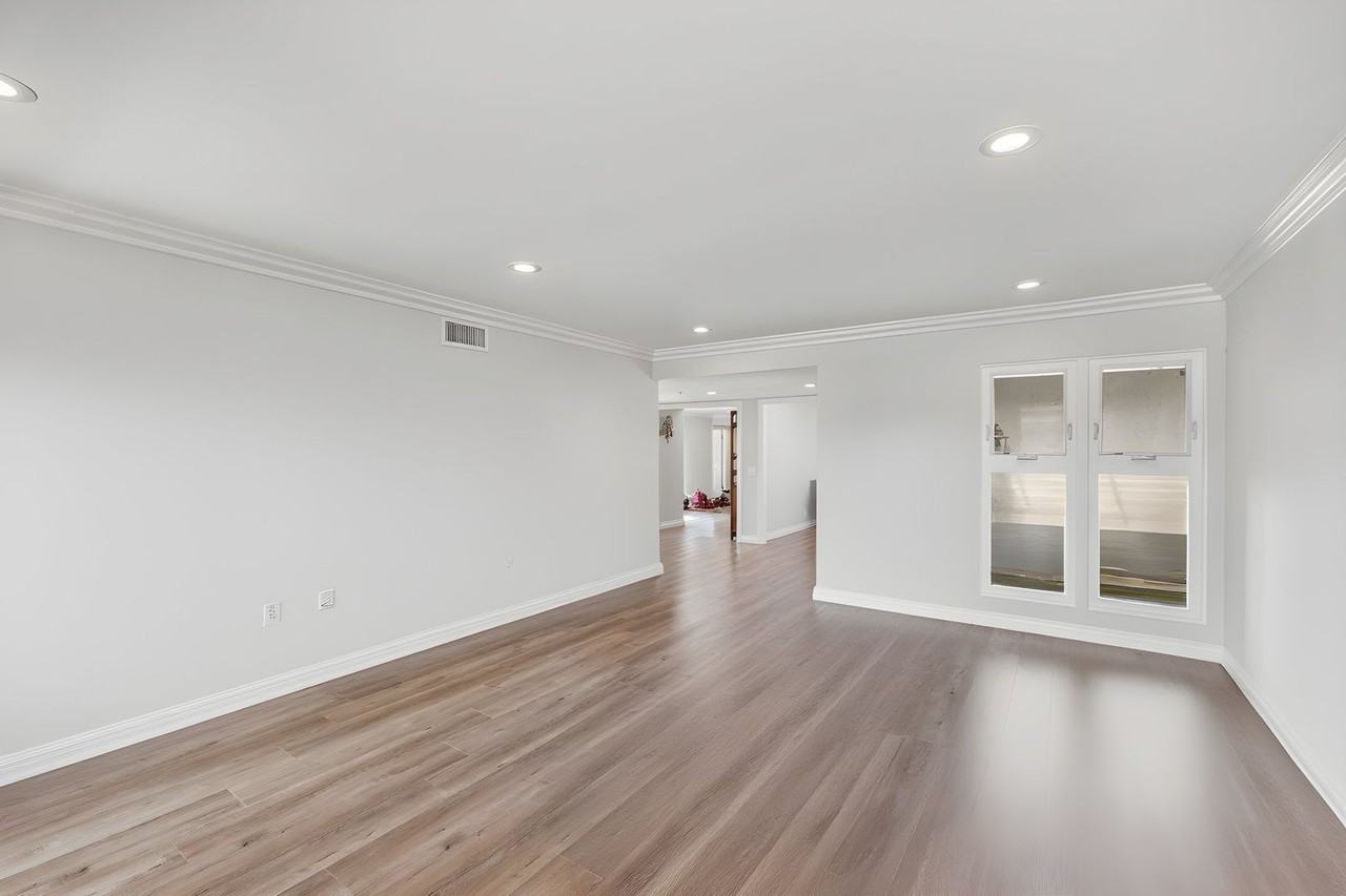 5381 Kenosha Ln - Photo 6 of 38