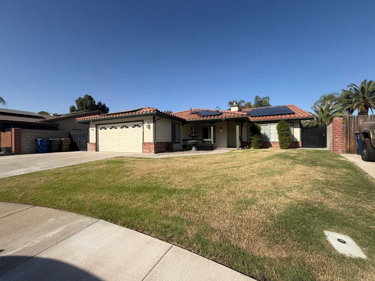 12306 Andes Ave - Photo 2 of 15