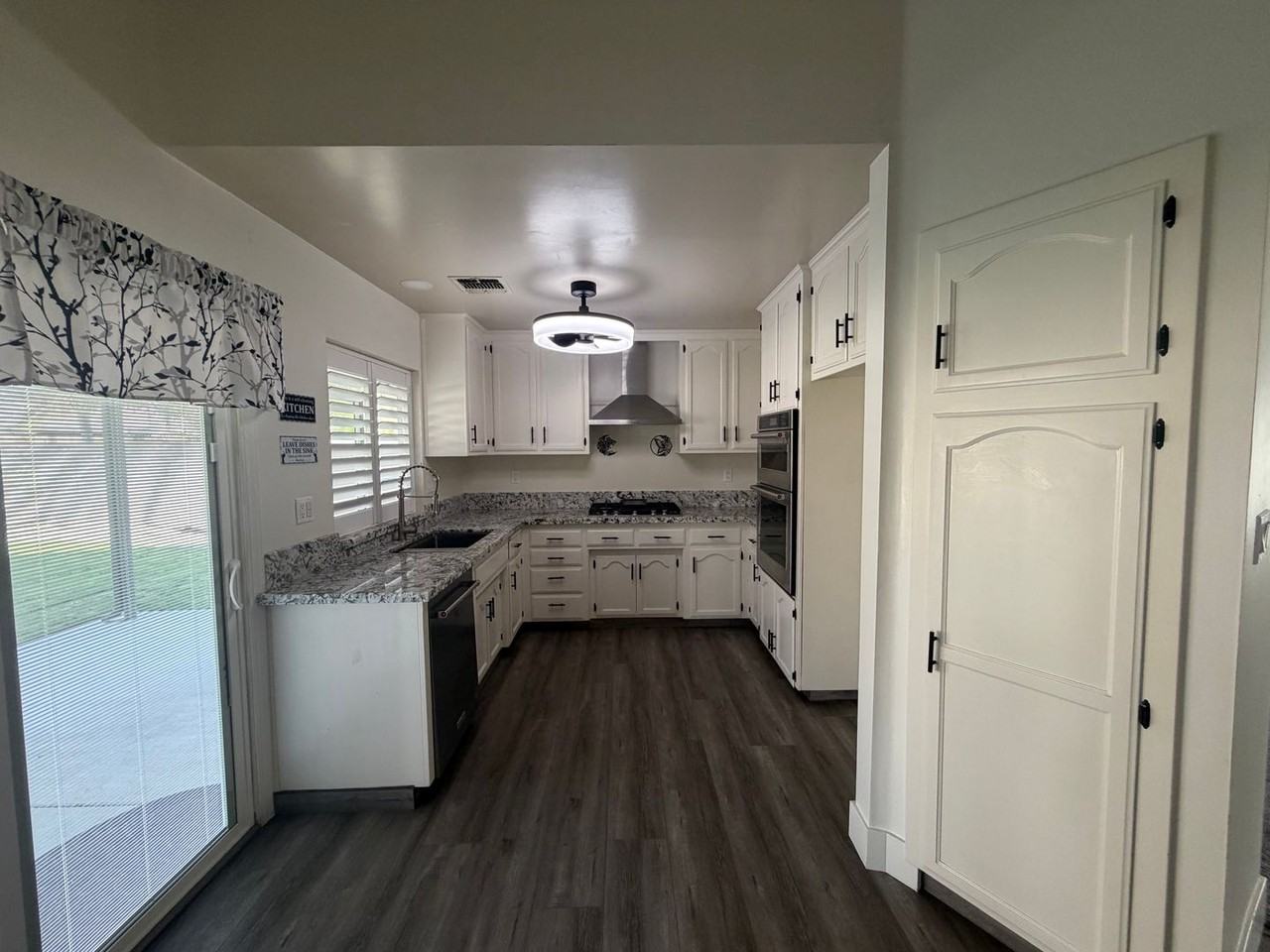 12306 Andes Ave - Photo 3 of 15