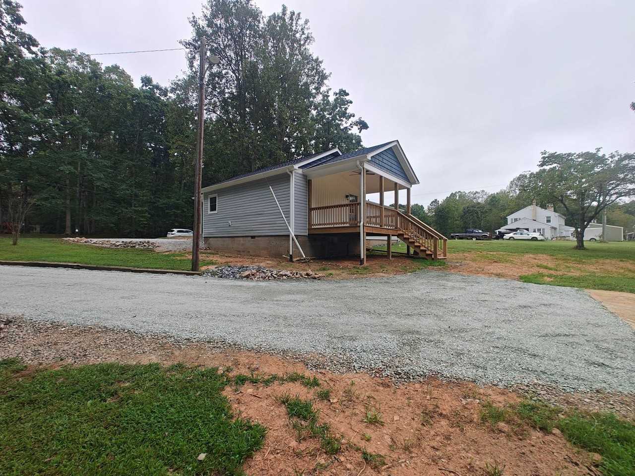 2561 Mountain View Rd - Photo 5 of 14