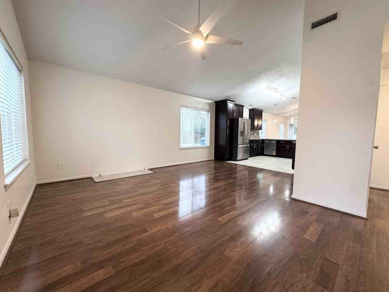1696 Guthrie St - Photo 2 of 23