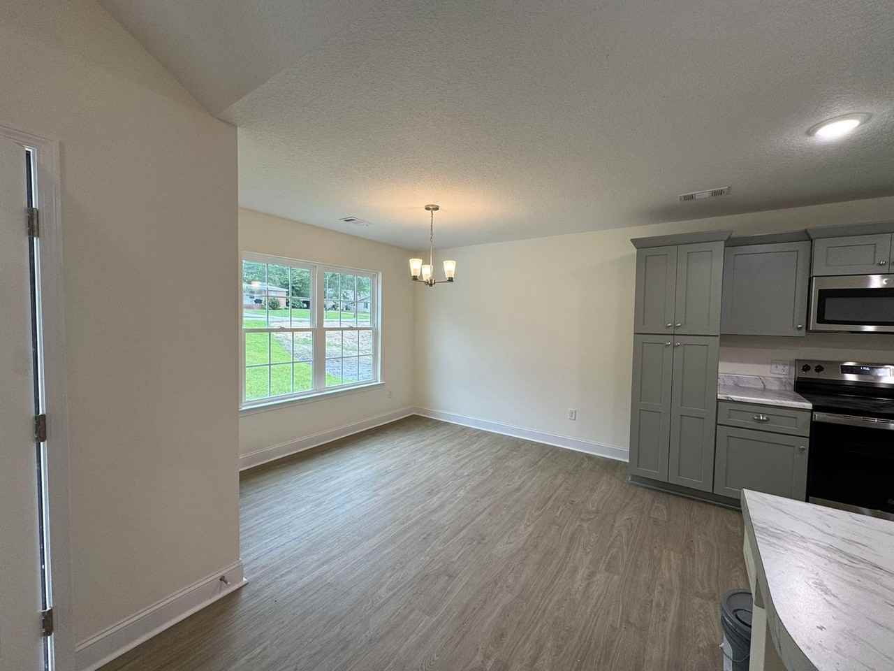 113 Beasley Rd - Photo 4 of 16