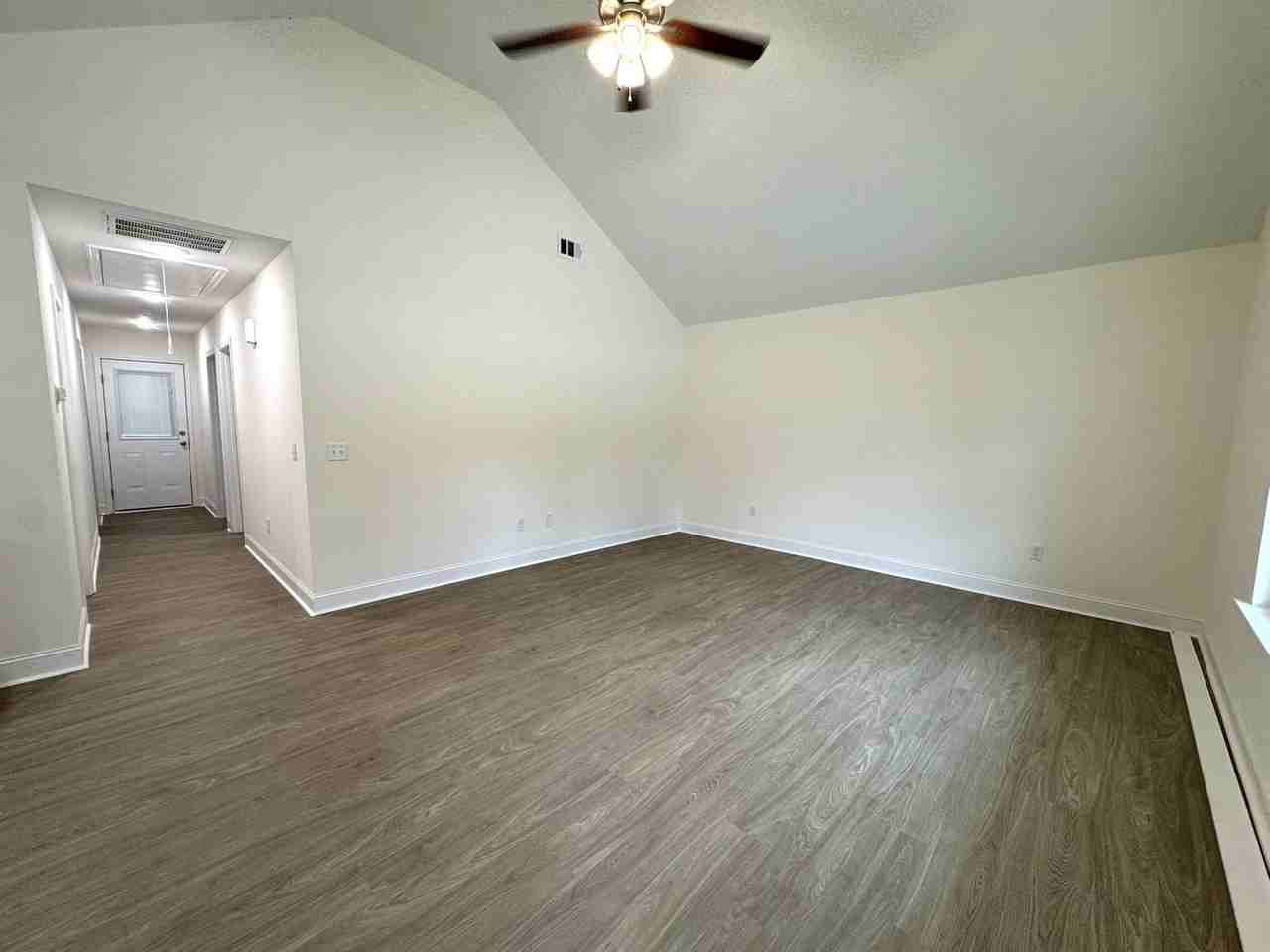 113 Beasley Rd - Photo 5 of 16