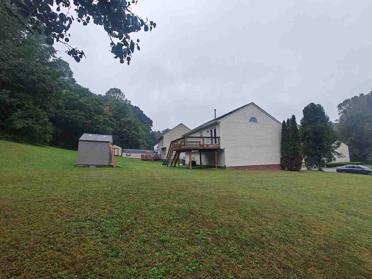 3237 Purvis Rd - Photo 3 of 21