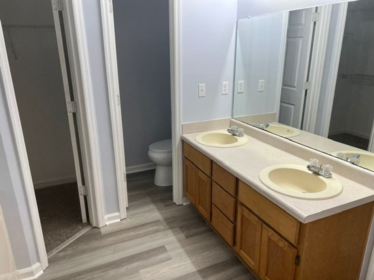 121 Timber Ridge Dr - Photo 2 of 12