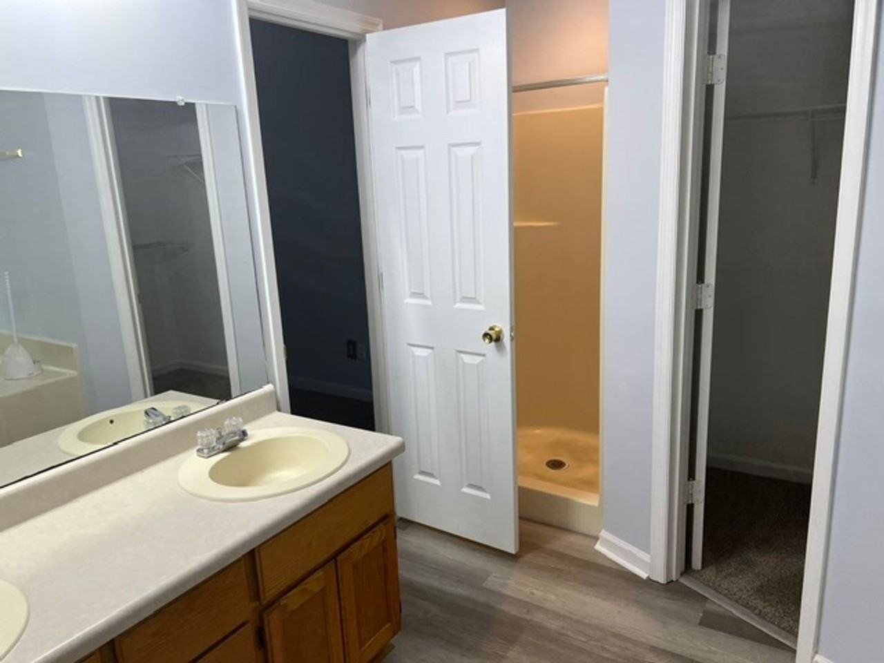 121 Timber Ridge Dr - Photo 3 of 12
