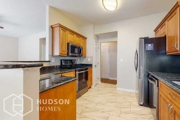 7021 Honey Tree Ln - Photo 7 of 22