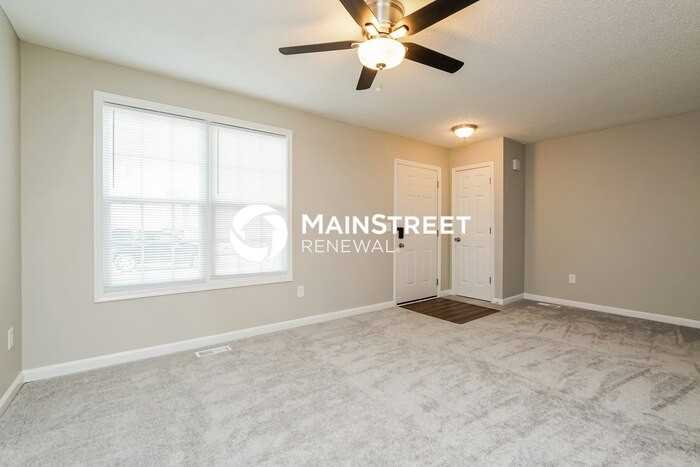 4904 Windblown Ct - Photo 6 of 17