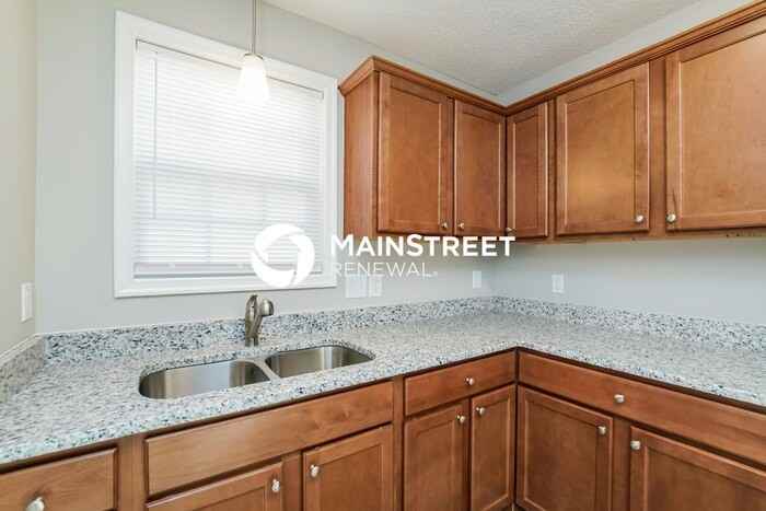 4904 Windblown Ct - Photo 7 of 17