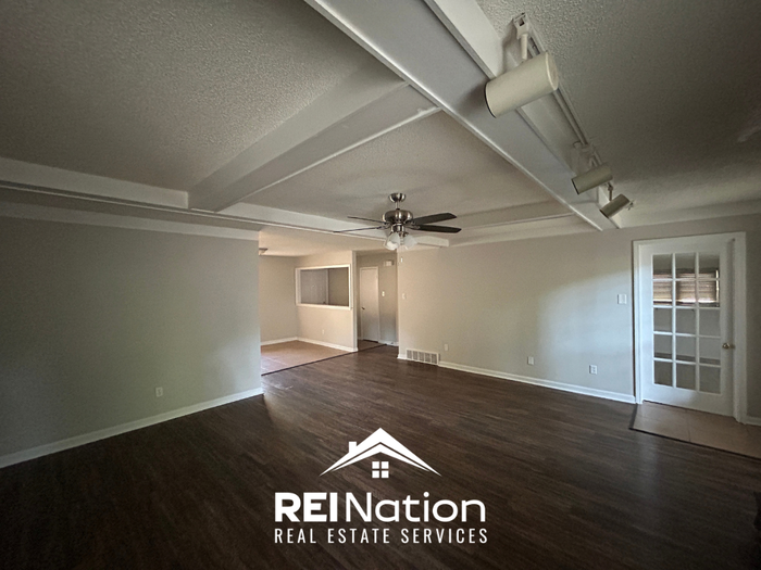 4354 Spring Oak Cv - Photo 3 of 22