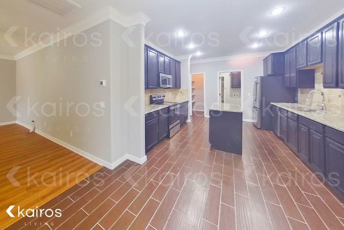 7133 Mosley St - Photo 6 of 22
