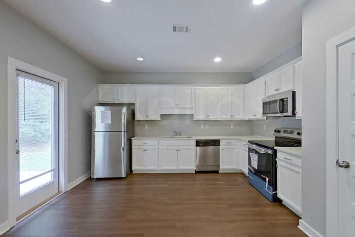 11503 Crimson Ridge Rd - Photo 7 of 21