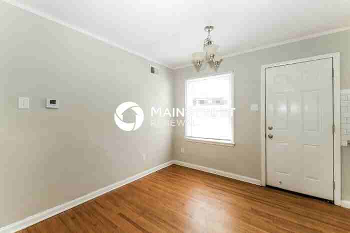 965 Elizabeth Ln - Photo 5 of 16