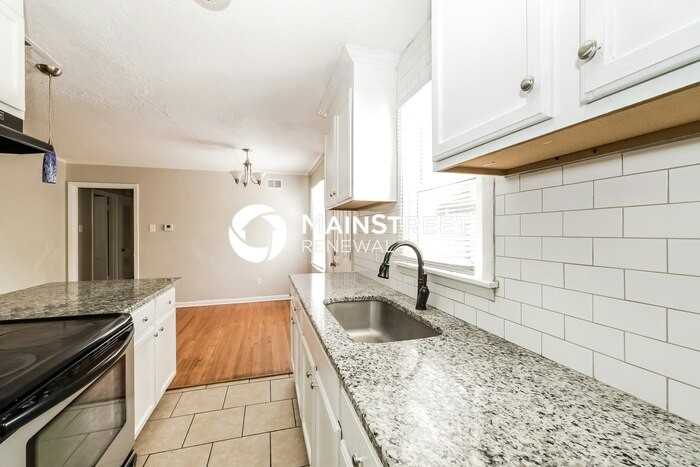 965 Elizabeth Ln - Photo 6 of 16