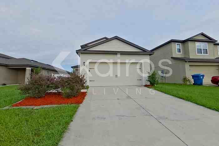 30081 Fedora Cir - Photo 2 of 34