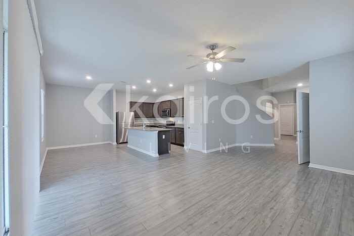 30081 Fedora Cir - Photo 5 of 34