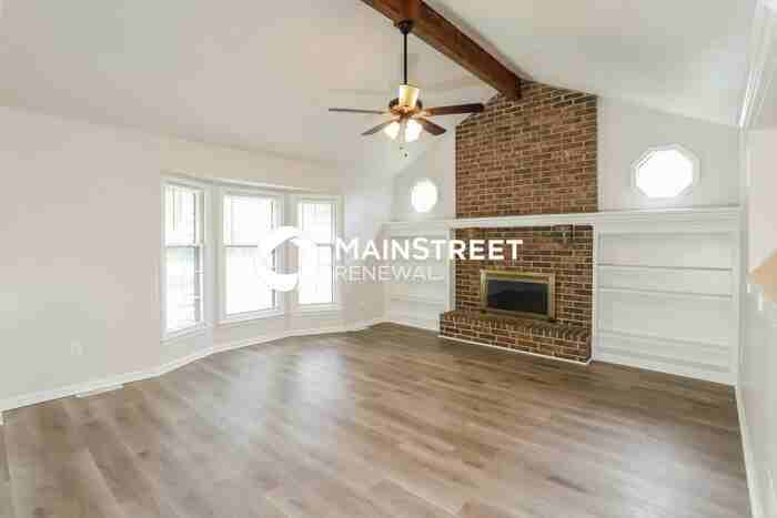 1615 Se 7th Ter - Photo 2 of 19
