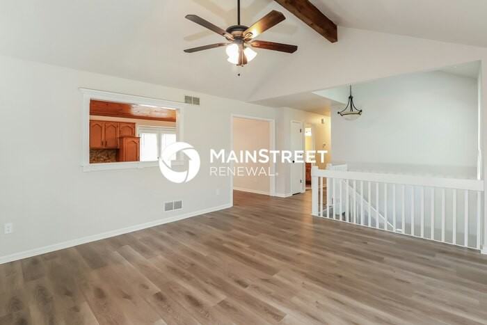 1615 Se 7th Ter - Photo 4 of 19