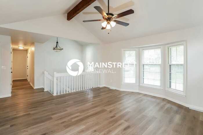1615 Se 7th Ter - Photo 5 of 19