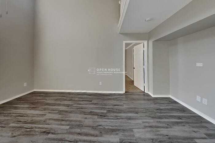 26880 Armor Oaks Dr - Photo 4 of 22