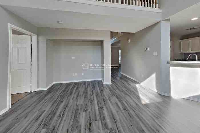 26880 Armor Oaks Dr - Photo 5 of 22