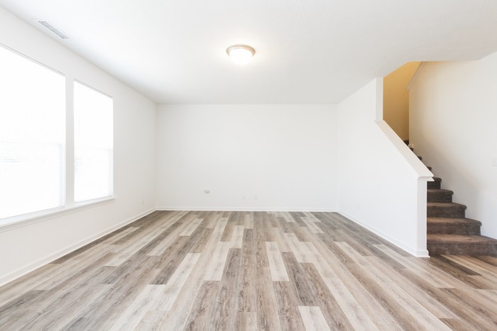 1364 Delacorte Cir - Photo 6 of 14