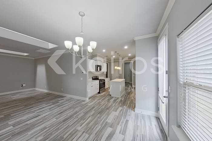 7404 Mosley St - Photo 6 of 22