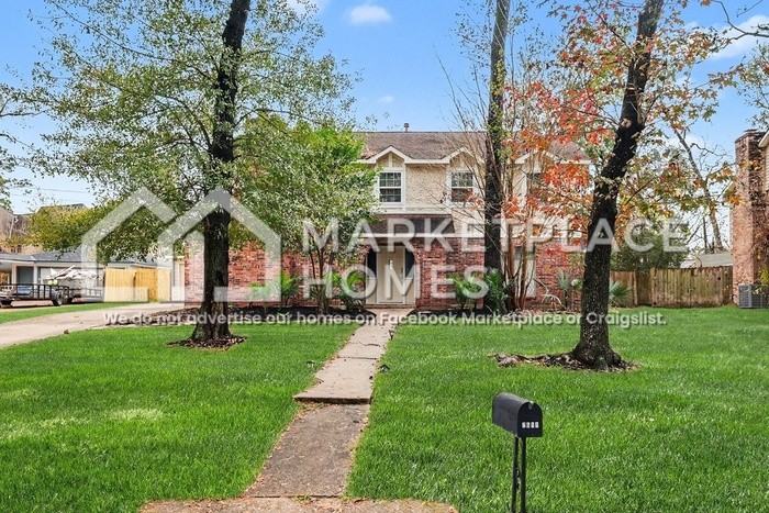 7611 Theisswood Rd - Photo 2 of 33