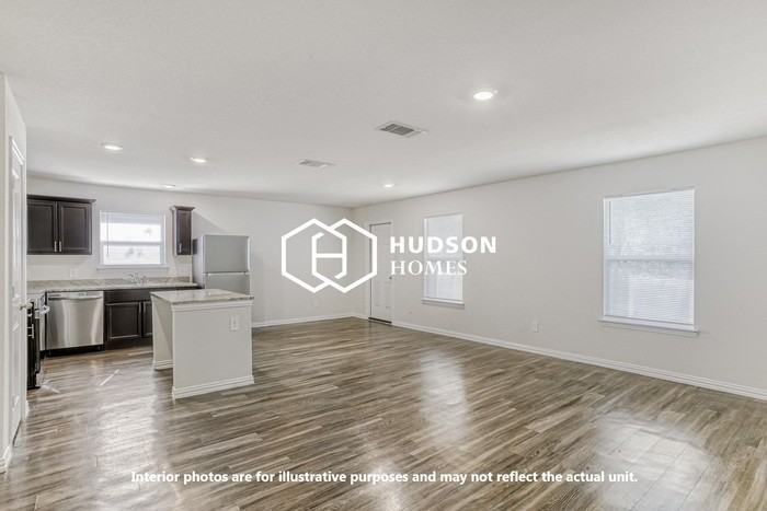 1602 Sunset St - Photo 4 of 14